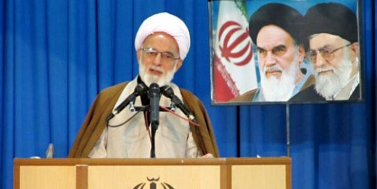 انتخابات نمایش قدرت و عزت ایران اسلامی است